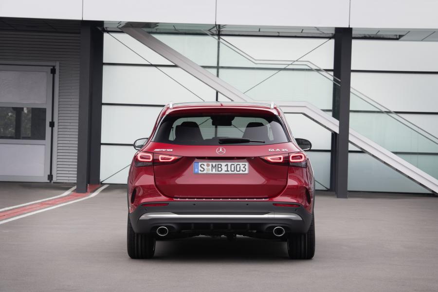  Mercedes-AMG GLA35 4Matic (H247) 2020 года  (WW) (фото 6 из 48)